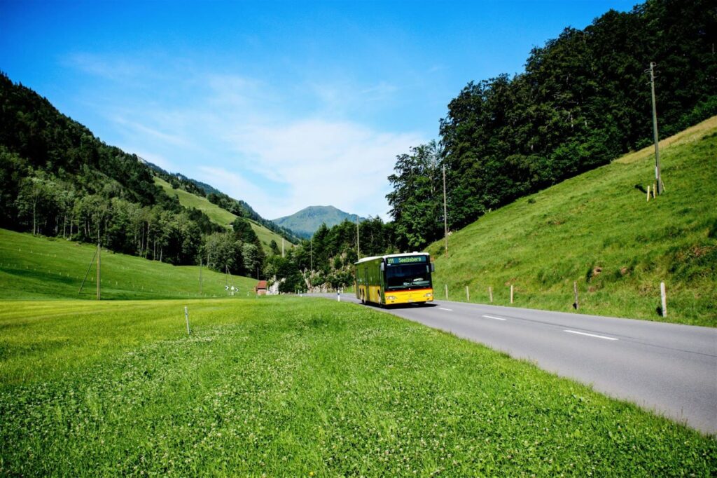 Group Transportation in Croatia: Travel Comfortably and Efficiently